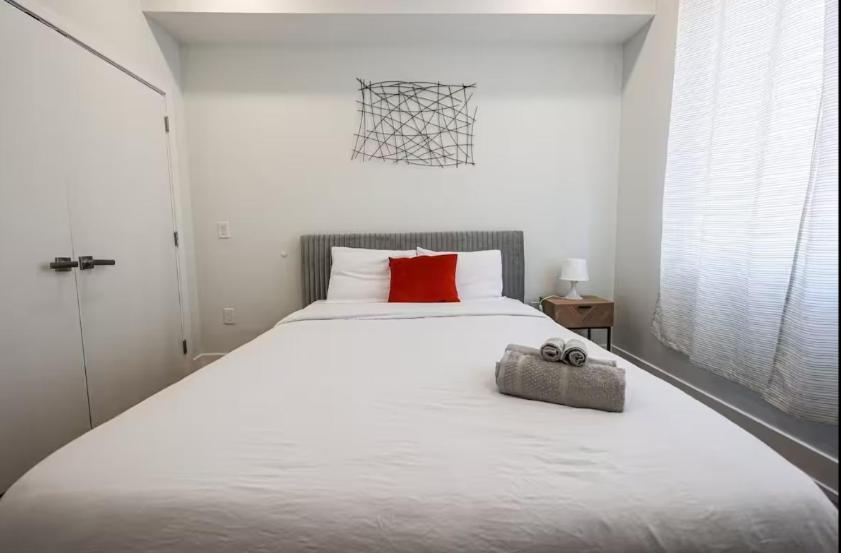 2bdrm In The Heart,of,philly Apartment *
